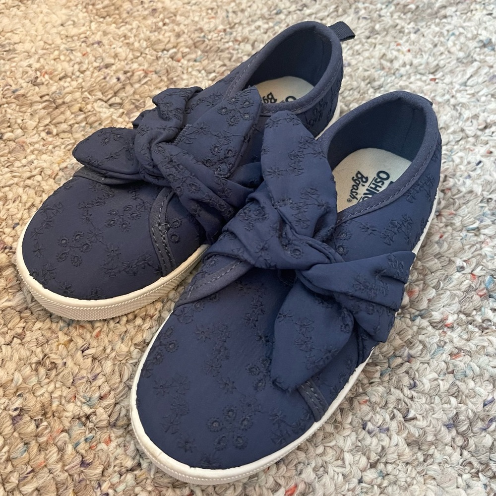 Oshkosh Girls Navy Blue Bow Slip on Sneakers Size 12